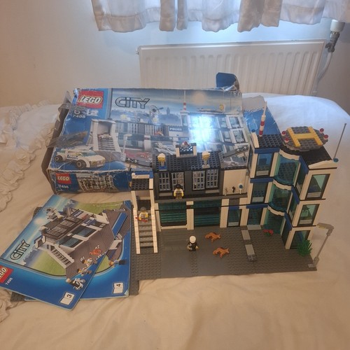Lego city police station 7498 - lego,