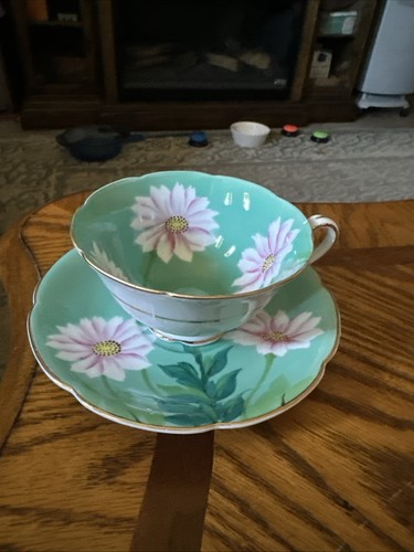 Fancy footed saji china - fancy, hand