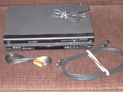 Jvc xvc26u vcr dvd combo - vcr/,