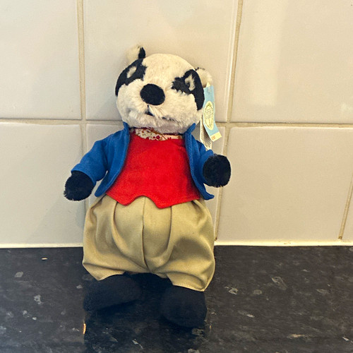 Gund peter rabbit badger plush - badger,