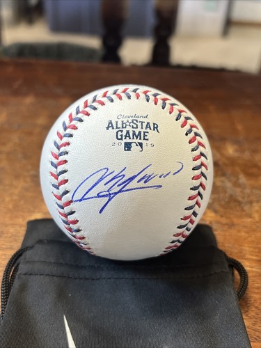 Aroldis chapman signed 2019 - chapman,