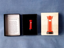 Royal Mail VR Fluted Pillar Box Pin Badge Enamel Pewter Badge - Boxed Superb.