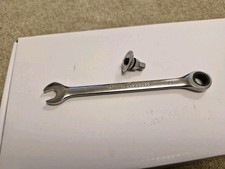 Halfords Advanced 10 mm Ratchet Spanner Plus 1/4"  Ratchet Socket Adaptor 