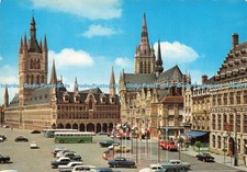 D236891 Ieper De Hallen en Marktplaats Kruger