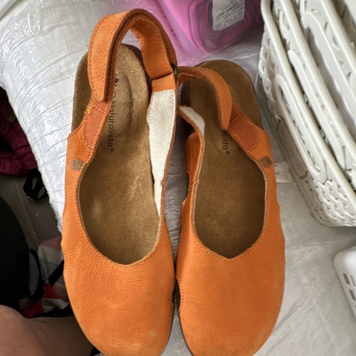 Naturalista orange sandal - orange,