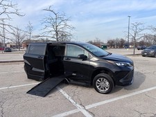 2024 Toyota Sienna LE