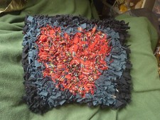 Proddy Wool Rag Rug Cushion Cover Red Tartan Heart Green Border Black Edge 16X18