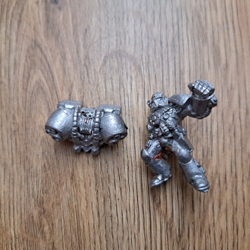 Warhammer 40k space marine - warhammer,