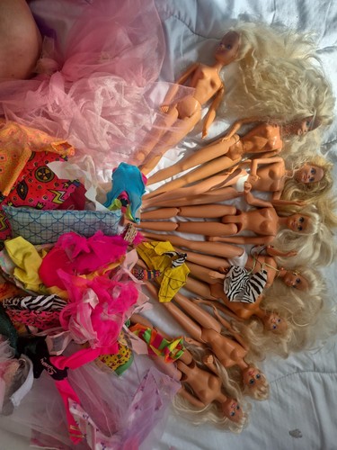 Mixed vintage hasbro sindy - mixed,