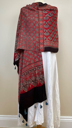 Red hand blocked natural - hand,