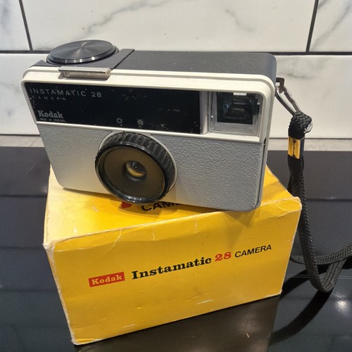 Vintage kodak instamatic 28 - kodak,
