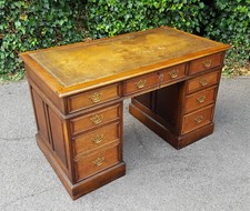 TITCHMARSH & GOODWIN OAK PEDESTAL DESK