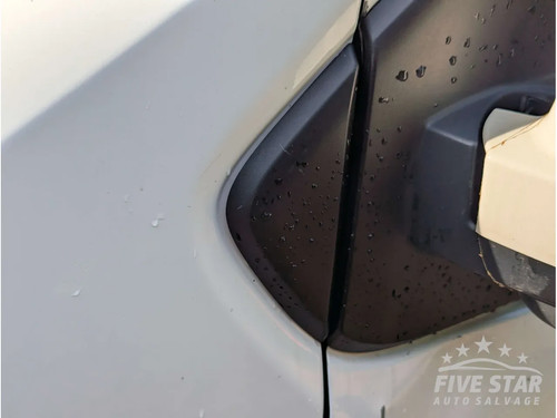 Vauxhall vivaro wing fender - vauxhall,