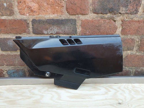 Side panel fairing left - side,
