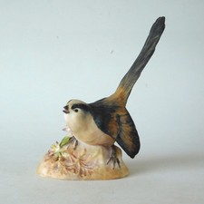 RW EATON RENAISSANCE PORCELAIN FIGURINE LONG TAILED TIT BRITISH BIRDS