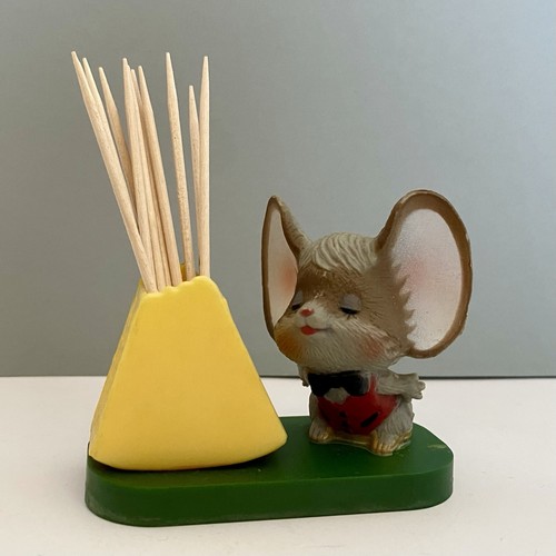 Vintage kitsch mouse - vintage,