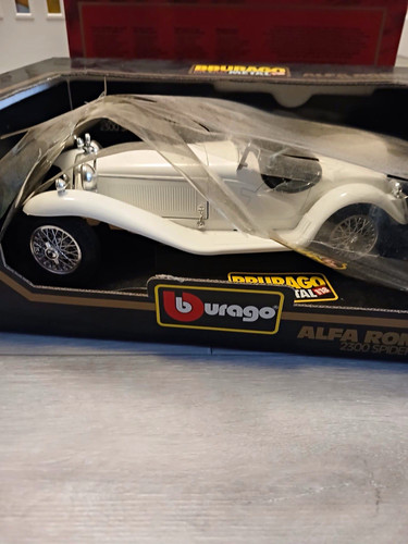 Bburago alfa romeo 2300 - romeo, spider