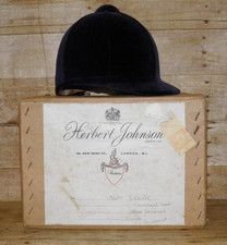 Vintage Navy Velvet Showing