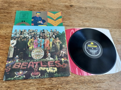 The beatles sgt peppers uk - beatles,