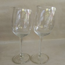 Pair chenet wonky wine - j, p