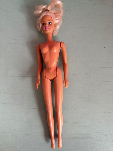Vintage 1994 hasbro sindy doll - 1994,