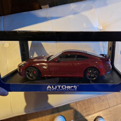 Autoart scale diecast - autoart,
