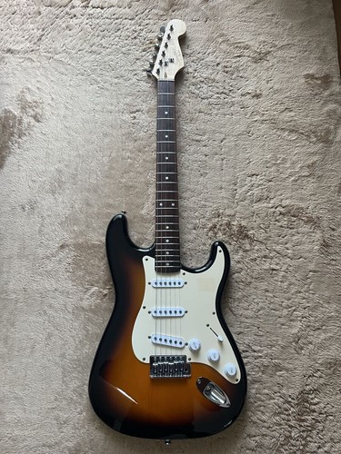 Squier strat electric - squier,