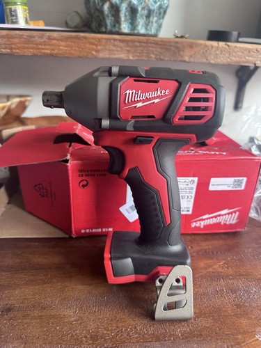 Milwaukee impact gun - impact,