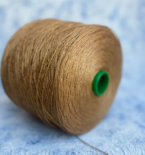 Linen fine yarn cone 100 - on,