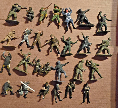Airfix toy soldiers - 27, 1/32