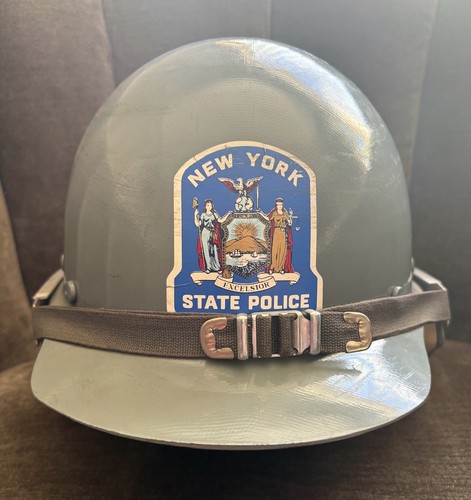 Collectable obsolete helmet - collectable,,