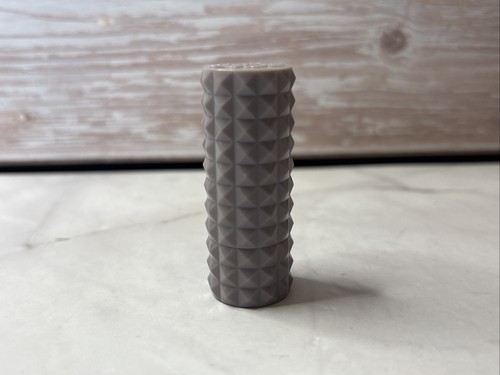 Kat von studded - kat, d