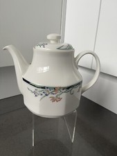 Teapot Juno Pattern Royal