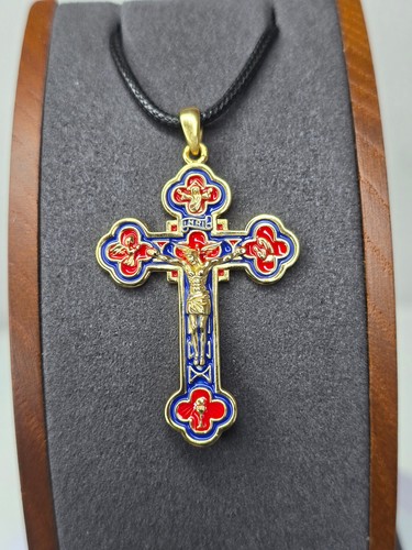 Jesus crucifix cross pendant - cross,