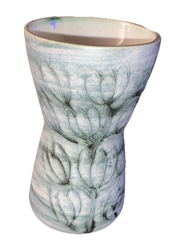 Carn pottery blue tulip - pottery, design