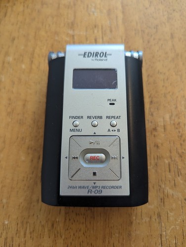Edirol roland 09 stereo - by, r-09
