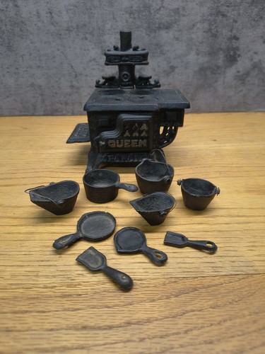 Vintage cast iron queen - vintage,