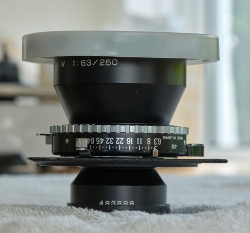 Fujinon 250mm lens in - w,