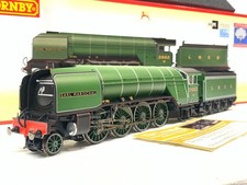 Hornby R30350SS LNER CLASS P2 2-8-0 'EARL MARISCHAL' No.2002 STEAM DCC SOUND,