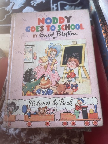 Noddy goes school enid - goes, by