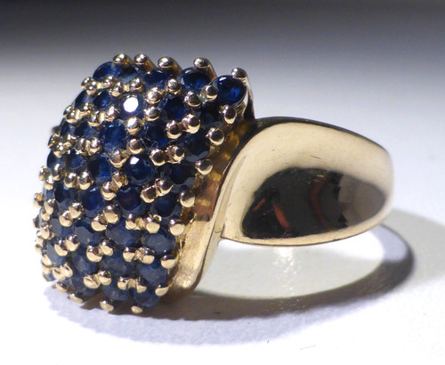 9ct gold ring sapphire - 9ct, pave