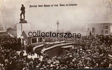 WW1 Buying War Bonds At The