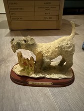 FIGURINE DOG WELSH TERRIER ON