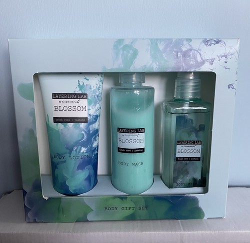 Superdrug layering lab - layering, blossom