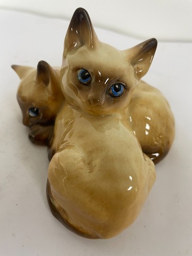 Beswick siamese cats figurine - siamese,