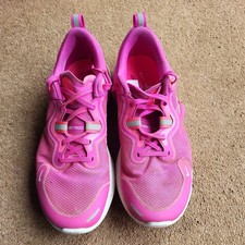 Nike React Miler Womens Pink Running Shoes Trainers Sneakers UK9  EU44