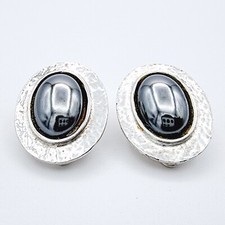 VINTAGE SPHINX SILVER TONE & OVAL HEMATITE STONE CLIP ON EARRINGS E2578 