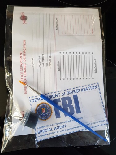 Fbi special agent - csi, finger
