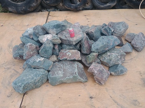 Small medium granite - small-medium,