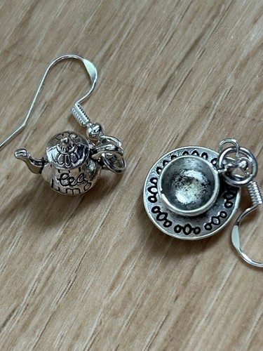 Cute teapot and - and, earrings